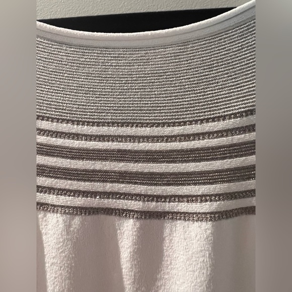 White and Silver Knit Tunic - Picture 4 of 5